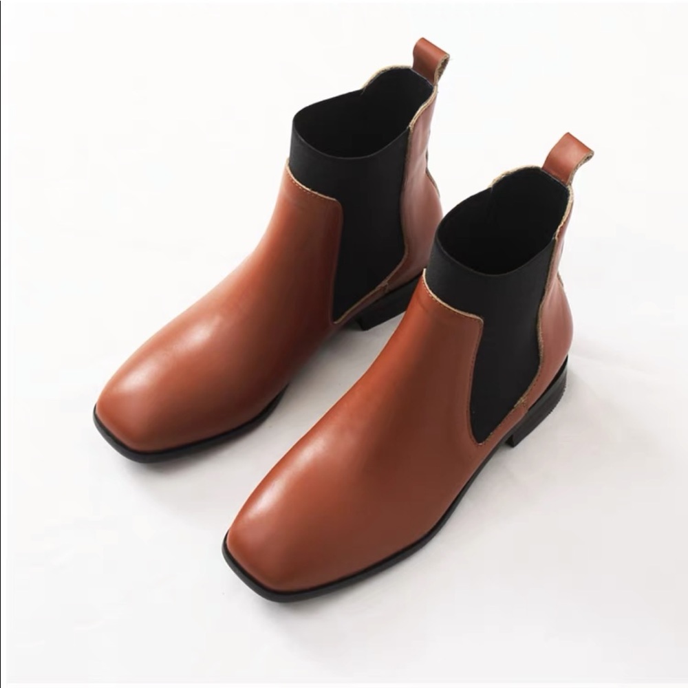 Women Chelsea boot